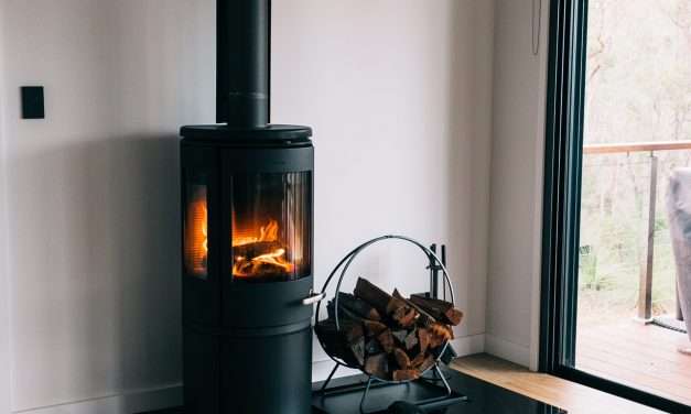 PRÉPARER VOTRE FOYER AU BOIS POUR L’AUTOMNE