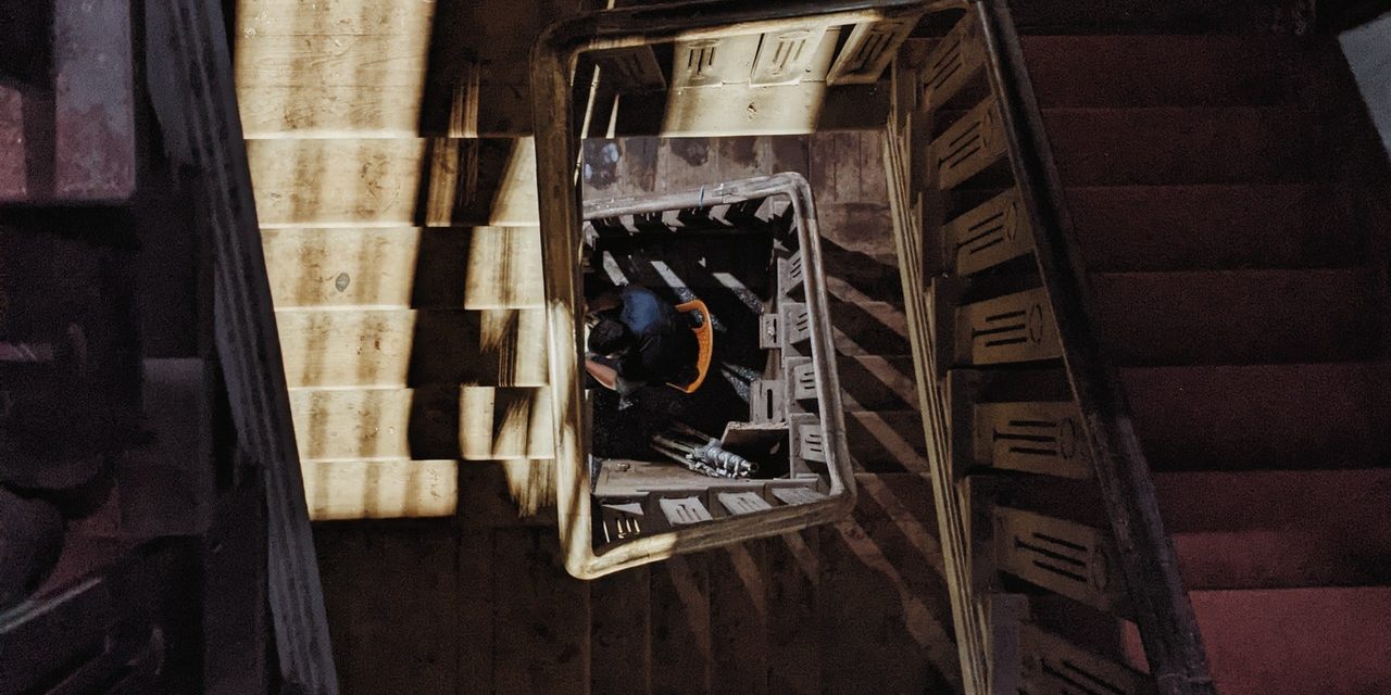 DONNER SA CHANCE AUX ESCALIERS EN BOIS
