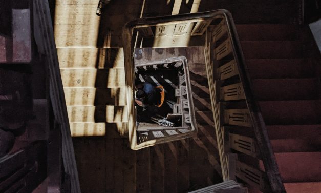 DONNER SA CHANCE AUX ESCALIERS EN BOIS