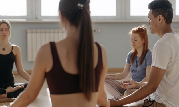 LES AVANTAGES DU YOGA CHAUD