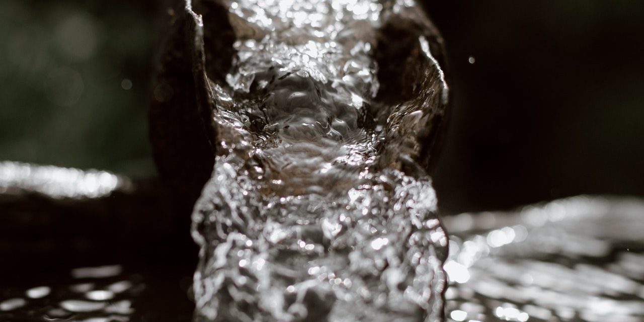 CHOISIR LE BON EXPERT POUR RÉPARER VOTRE INFILTRATION D’EAU